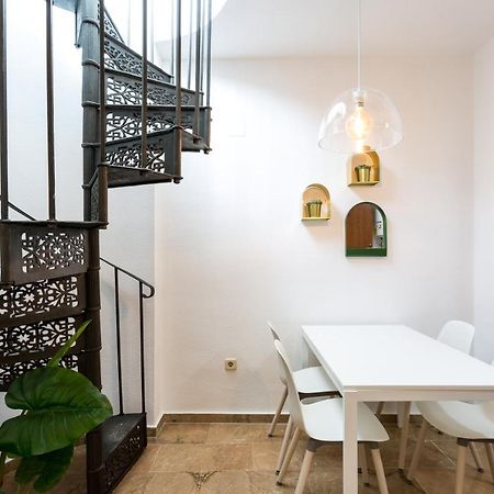 Apartamentos San Lorenzo เซบีญา ภายนอก รูปภาพ