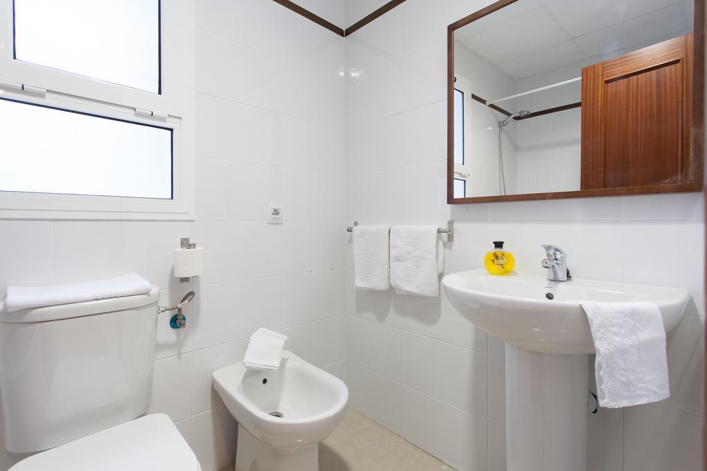 Apartamentos San Lorenzo เซบีญา ภายนอก รูปภาพ