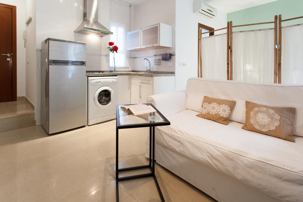 Apartamentos San Lorenzo เซบีญา ภายนอก รูปภาพ