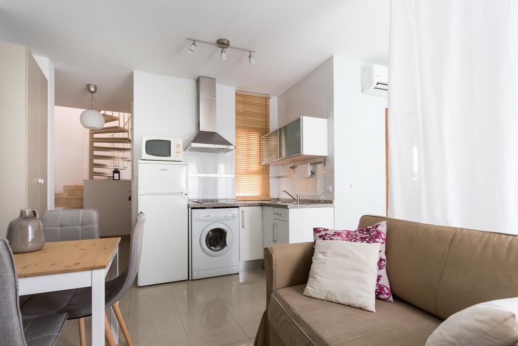 Apartamentos San Lorenzo เซบีญา ภายนอก รูปภาพ