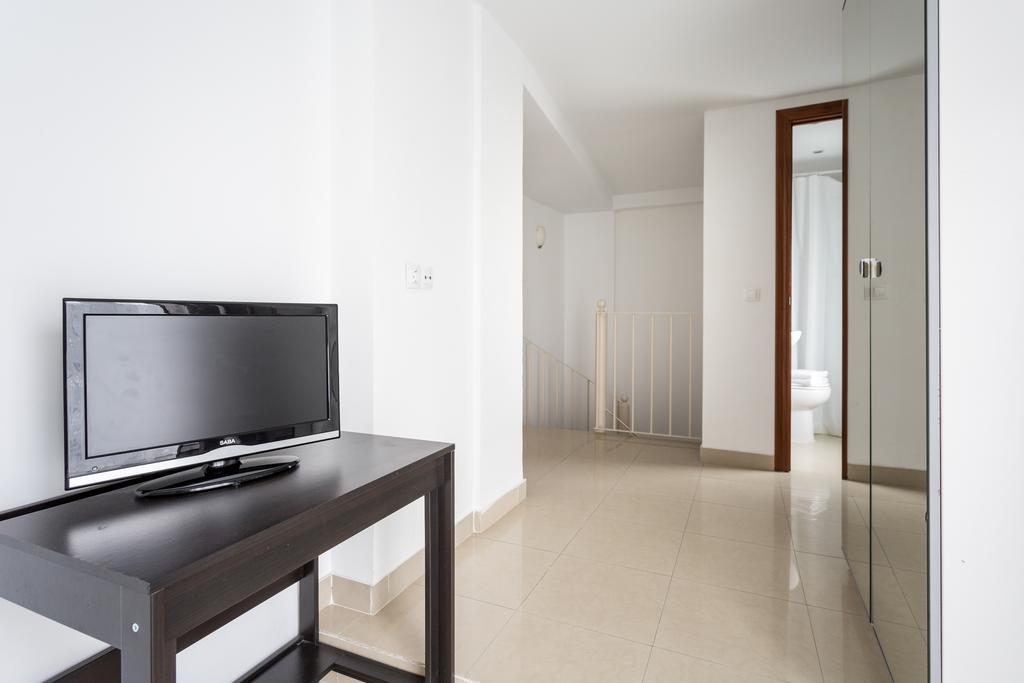 Apartamentos San Lorenzo เซบีญา ภายนอก รูปภาพ