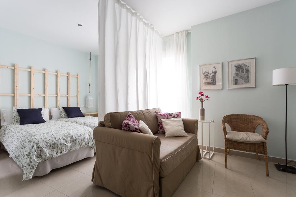 Apartamentos San Lorenzo เซบีญา ภายนอก รูปภาพ