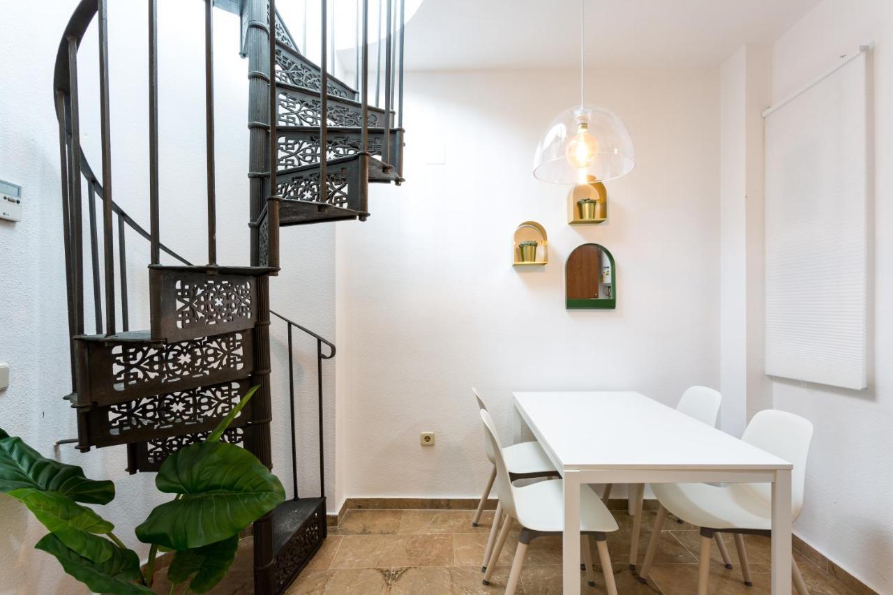 Apartamentos San Lorenzo เซบีญา ภายนอก รูปภาพ