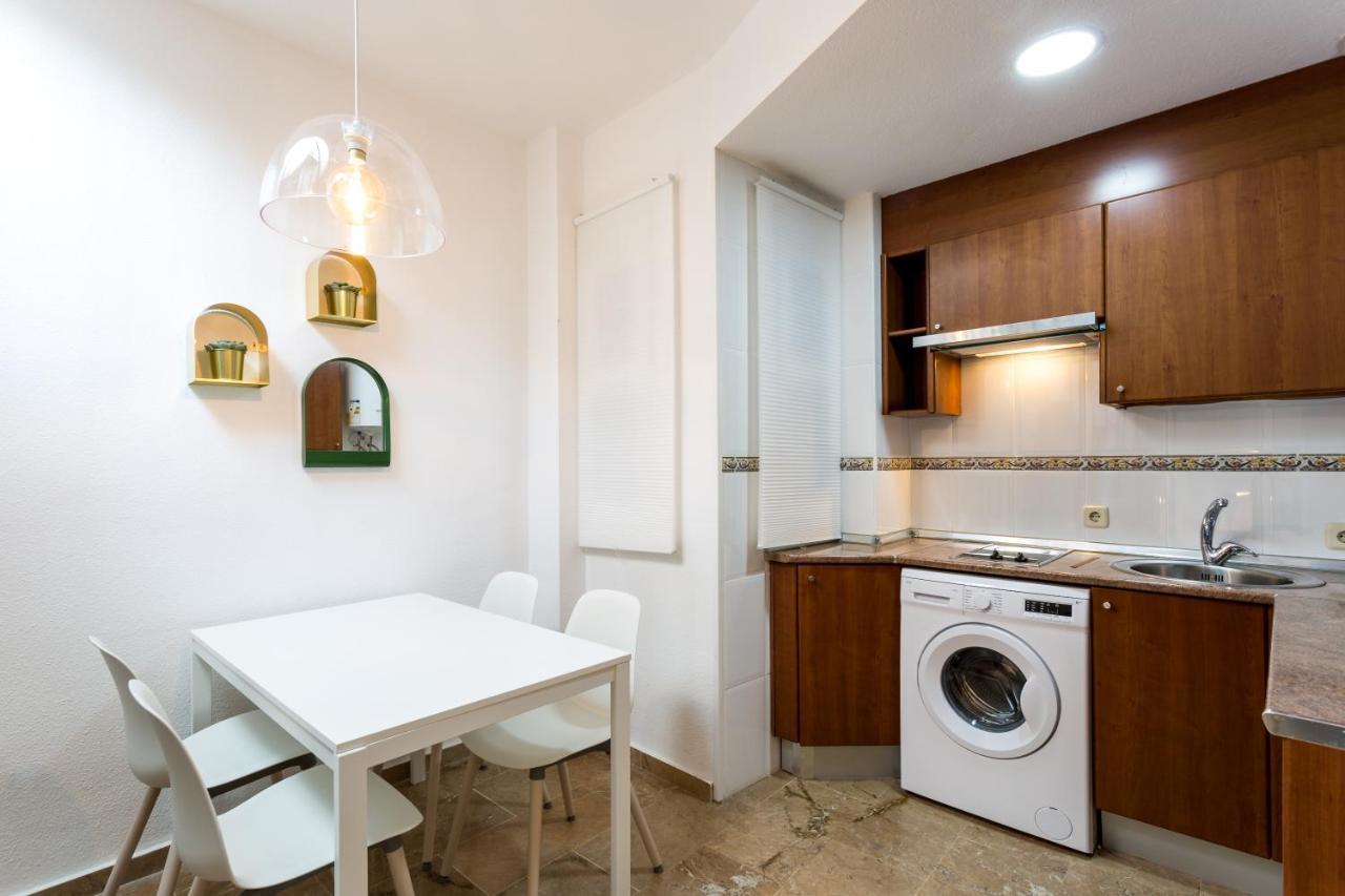 Apartamentos San Lorenzo เซบีญา ภายนอก รูปภาพ